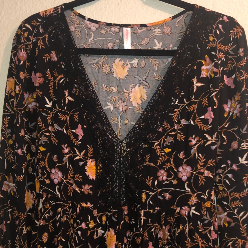 Black floral pattern lightweight dress